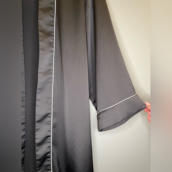 Joe Fresh Women's Robe - Picture 3 of 4